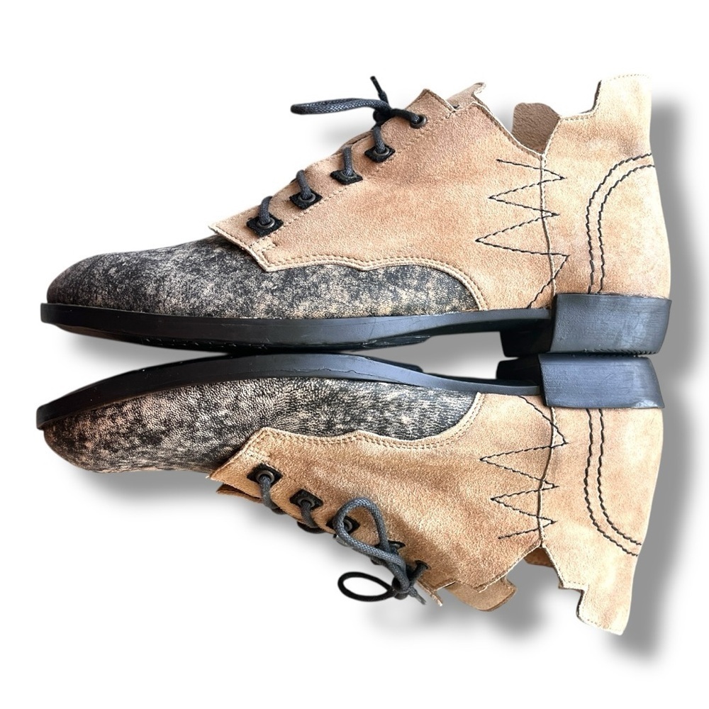 Maciejka Boho Tan/Gray Genuine Suede Leather Lace Up Chukka Ankle Boots NEW Sz 9